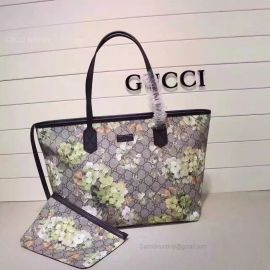 Gucci Blooms GG Supreme Shopping Bag Black 405020