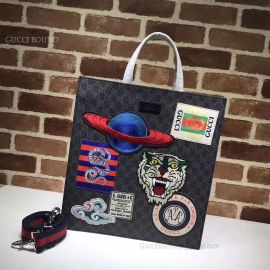 Gucci Men Soft GG Supreme Tote Tiger And Snake 495559