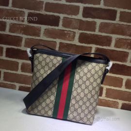 Gucci Web GG Supreme Messenger 387111