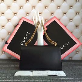 Gucci GG Marmont Leather Medium Shoulder Bag Black 431777