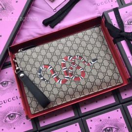 Gucci Print GG Supreme Pouch Snake 473904