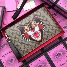 Gucci Print GG Supreme Pouch Tiger Head 473904