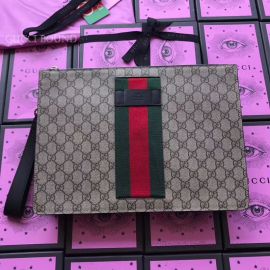 Gucci GG Supreme Men Clutch Bag 433665