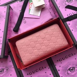 Gucci GG Supreme Zip Around Wallet Pink 410102