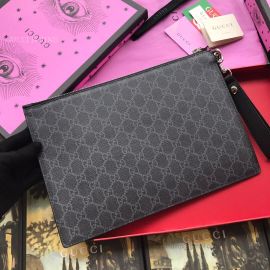 Gucci Bee Print GG Supreme Pouch Black 473904