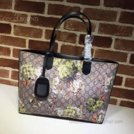 Gucci Reversible GG Blooms Medium Black Tote 368568