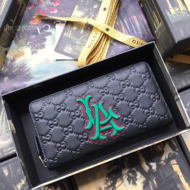 Gucci Zip Around Wallet With NY Yankees Patch Black 547791