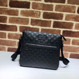 Gucci Gucci Signature messenger 406410 211384