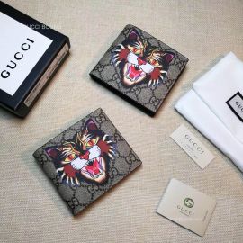 Gucci Bee print GG Supreme wallet 451268 211760