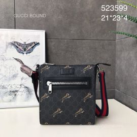Gucci GG Black small messenger bag 523599 212425