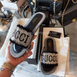 Gucci Crystal Embellished Slide Sandals 2191029