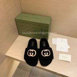 Gucci Interlocking G Slide Sandal in Black Shearling 2191083