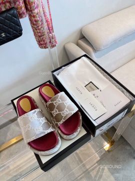 Gucci Platform Slide Sandal with Gold GG Velvet 2191257