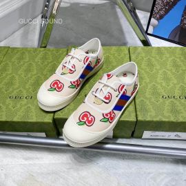 Gucci Apple Embroidery Web Lace Up Sneakers in Beige 2281077