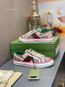 Gucci GG Canvas Gucci Tennis 1977 Lace Up Sneakers with Web Beige Unisex 2281133