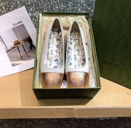 Gucci 2021 Interlocking G Leather Ballet Flat in White 2281178