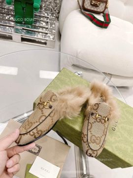 Gucci Horsebit Jumbo GG Princetown Slipper Mules with Fur in Camel and Ebony Canvas 2281403