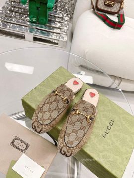 Gucci Horsebit Princetown Slipper Mules with Red Heart in Camel and Ebony Canvas 2281405