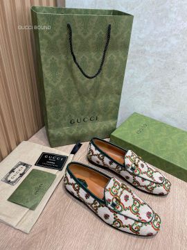 Gucci 100 Princetown Loafers in Ivory Flower and Crown Jacquard 2281460
