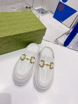 Gucci Horsebit GG Supreme Canvas Flat Mules in White 2281484