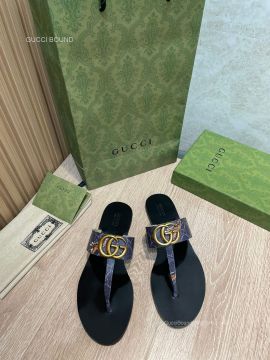 Gucci Double GG Canvas Thong Sandals in Black Unisex 2281492