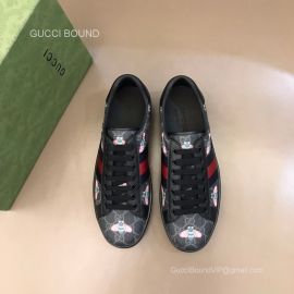 Gucci Vintage Ace Low Top GG Supmere Sneaker with Bees in Black Unisex 2281502