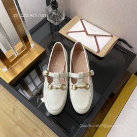 Gucci Calf Leather Horsebit Loafers in White 2281526