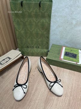 Gucci Womens Ballet Flat with Double G in White Matelasse Leather 2281531