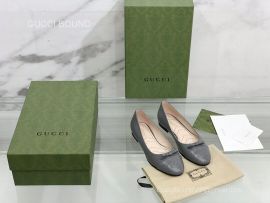 Gucci 2022 Vintage GG Leather Ballet Flat in Gray 2281566