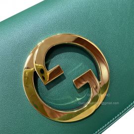 Gucci Blondie Shoulder Bag with Round Interlocking G in Green Leather 699268