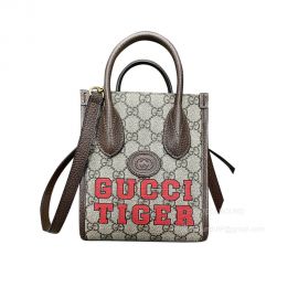 Gucci Tote Bag Gucci Tiger GG Mini Shoulder Bag in Beige and Ebony GG Supreme Canvas 671623