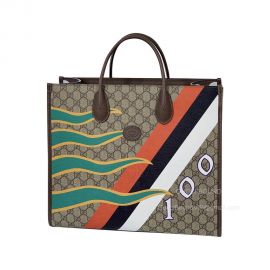 Gucci Tote Bag Gucci Medium Tote Bag with Geometric Print in Beige and Ebony GG Supreme Canvas 674148