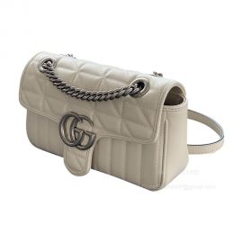 Gucci Shoulder Bag Gucci GG Marmont Matelasse Mini Chain Shoulder Bag in White 446744