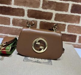 Gucci Blondie Mini Shoulder Bag with Round Interlocking G Brown Leather 698643