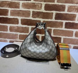 Gucci Beige Ebony GG Supreme Canvas Attache Small Shoulder Bag 699409