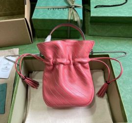 Gucci Blondie Mini Bucket Chain Leather Crossbody Bag with Interlocking G Pink 760313