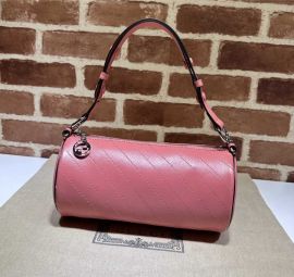 Gucci Blondie Small Shoulder Bag with Round Interlocking G Pink Leather 760169
