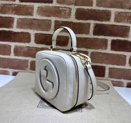 Gucci  White Leather Blondie Top Handle Bag with Interlocking G 744434