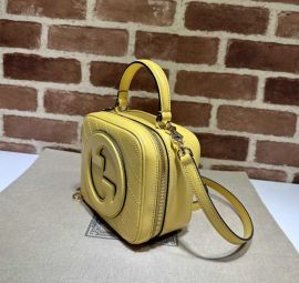 Gucci Blondie Top Handle Bag with Interlocking G Yellow Leather 744434