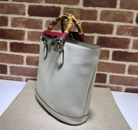 Gucci Diana Bucket Tote Bag White Leather  Medium 750394