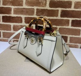 Gucci Diana Small Shoulder Bag with Bamboo Handle White Leather 735153