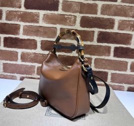 Gucci Diana Small Shoulder Bag with Bamboo Handle Brown Leather 746251