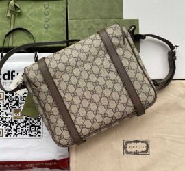 Gucci GG Canvas Messenger Shoulder Bag Beige 658542