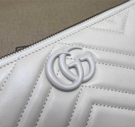 Gucci GG Marmont Shoulder Bag White Matelasse Chevron Leather 739166