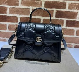 Gucci GG Matelasse Leather Handlbag Shoulder Bag Black 736877