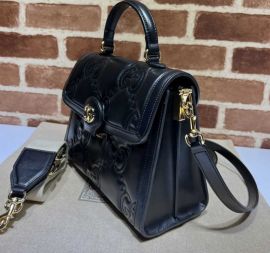 Gucci GG Matelasse Leather Handlbag Shoulder Bag Black 736877
