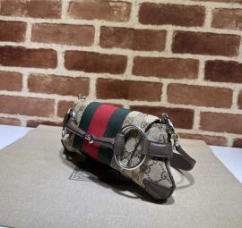 Gucci Horsebit Chain Small Shoulder Bag Beige Ebony Original GG Canvas 764339