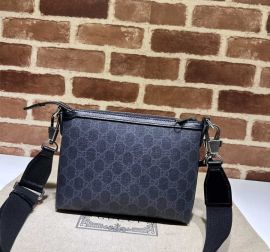 Gucci Messenger Bag with Interlocking G Black Ebony GG Canvas 760021