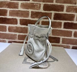 Gucci White Leather Blondie Mini Bucket Crossbody Bag with Interlocking G 760313