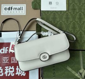 Gucci Petite GG Small Shoulder Bag White Leather 739721